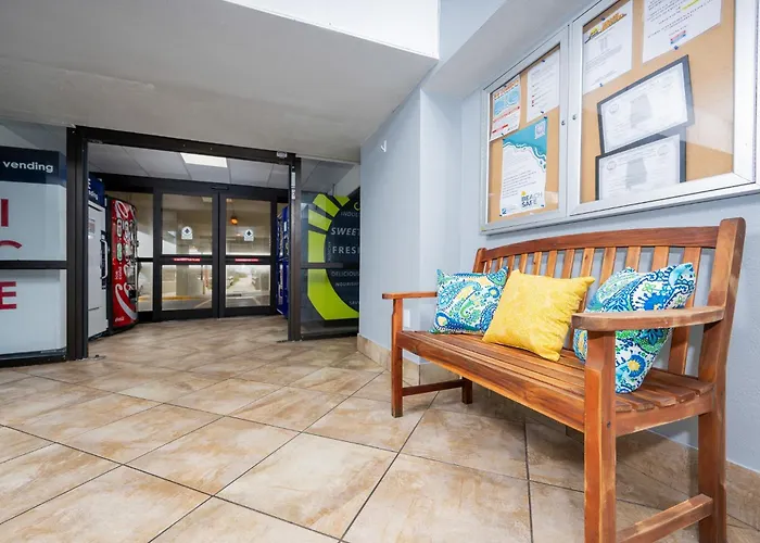Island Winds East 211 Apartment *