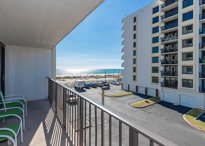 Apartment Island Winds East 211 *